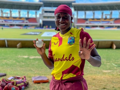  Stafanie Tay Becomes The Third Female Cricketer To Achieve 5000 Odi Runs-TeluguStop.com