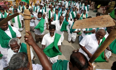  Tn Farmers Leader P. Ayyakkannu Ends 39-day Old Relay Hunger Strike-TeluguStop.com