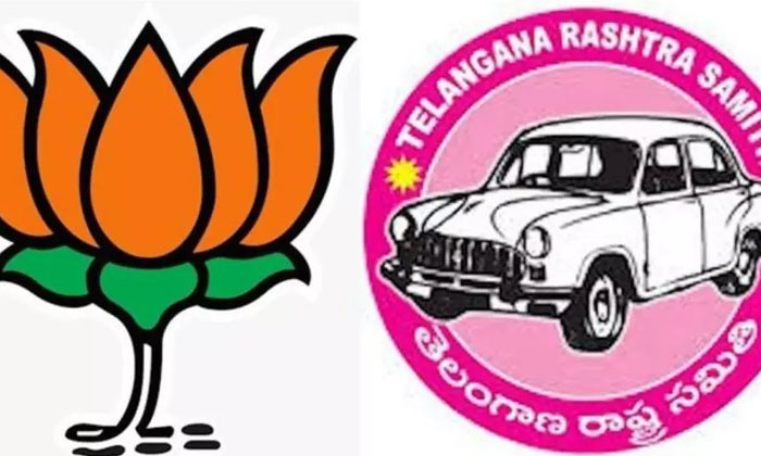  Fierce Competition Between Trs And Bjp In Counting .. Who Will Win Bandi Sanjay,-TeluguStop.com