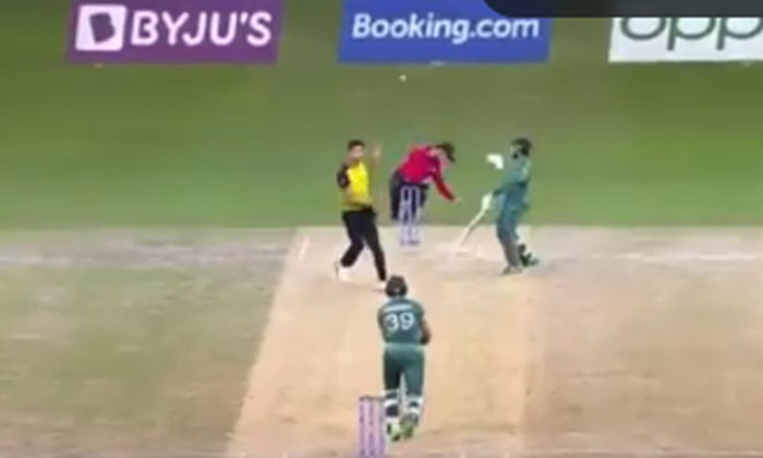  What Is The Fate Of The Umpire If He Hits The Ball Viral Latest, Viral News, Soc-TeluguStop.com