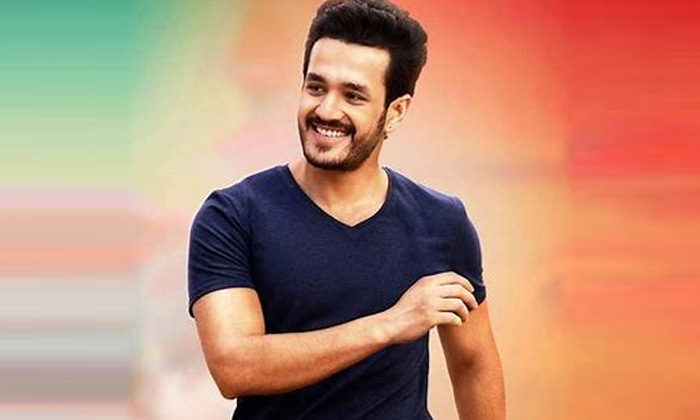  Young Hero Akhil Akkineni Shocking Comments About Back Ground,latest News ,tolly-TeluguStop.com