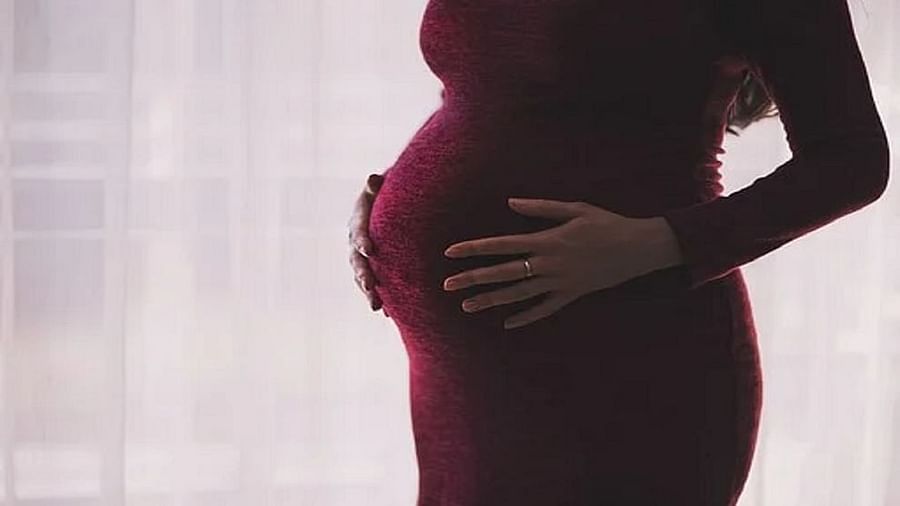  Doctors Shocked To Find Baby Growing In Woman's Liver, Baby Growing Liver, Canad-TeluguStop.com