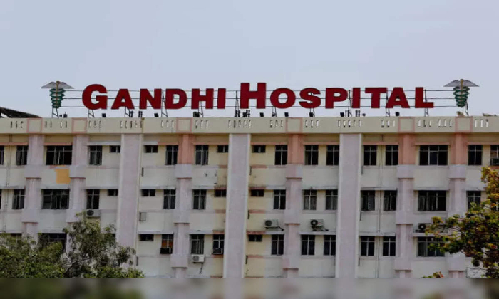  Ts Govt Starts Genome Sequencing At Gandhi Hospital In Hyderabad-TeluguStop.com