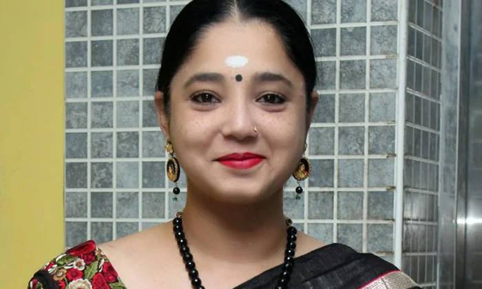Telugu Actress Lakshmi, Alitho Saradaga, Senioractress-Movie