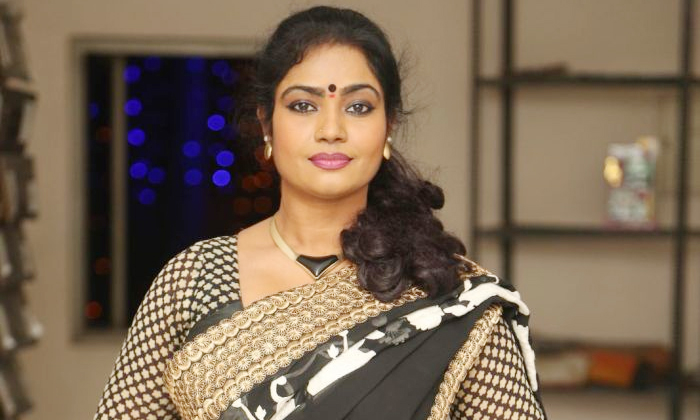 Telugu Black Color, Gummadichandra, Jayavanicine, Jayavani, Small, Tenth Class,