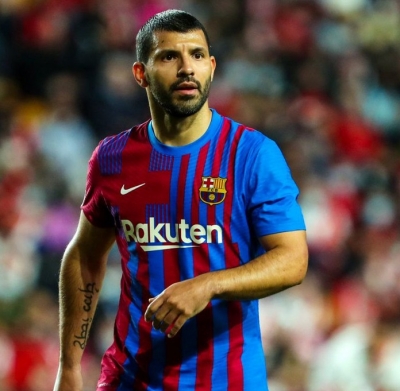  Aguero To Announce His Retirement-TeluguStop.com