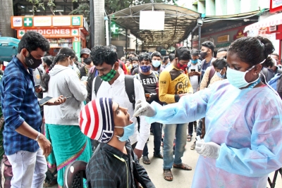 After 2 Omicron Cases Were Detected, Paramount Colony In Hyderabad Is Alert After 2 Omicron Cases Were Detected, Paramount Colony In Hyderabad Is Alert-TeluguStop.com