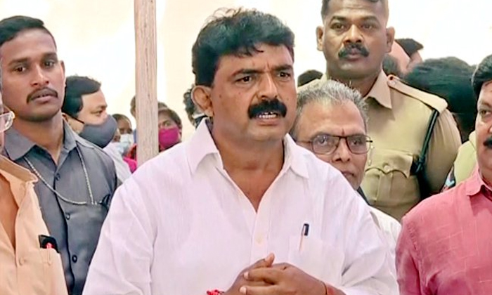  Ap Minister Perni Nani Paid Condolences To Sirivennela Seetharama Sastry Details-TeluguStop.com