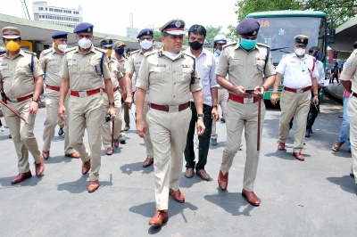  Bengaluru’s Top Cop To Face The Case Of Curfew Violations-TeluguStop.com