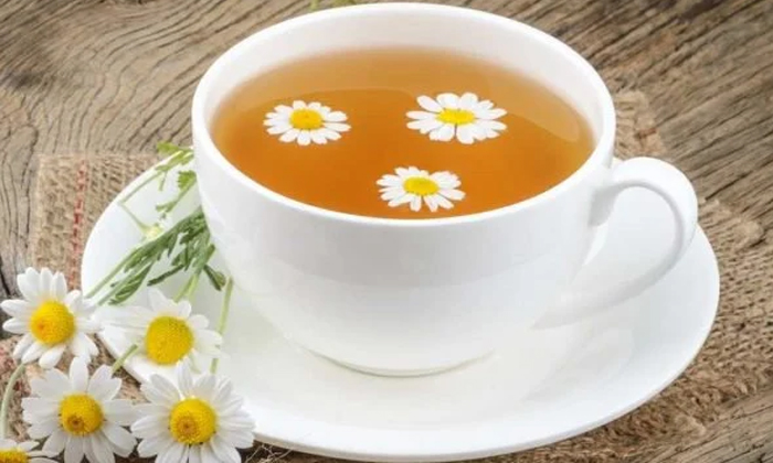  Chamomile Tea Beauty Benefits For Healthy Skin-చామంతి టీ చర్మానికి ఎంత మేలు చేస్తుందో తెలుసా-Latest News - Telugu-Telugu Tollywood Photo Image-TeluguStop.com