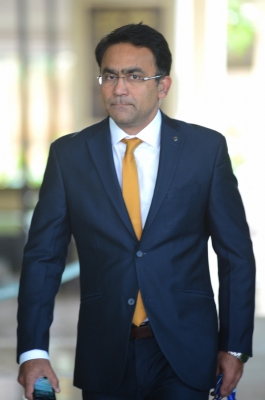  Saba Karim Says That Dhawan’s Inclusion On The Odi Team Is Absurd.-TeluguStop.com