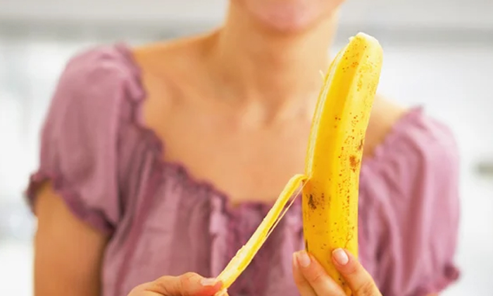  Eating A Banana Before Sleep Helps In Multipleways , Banana, Melatonin, Magnesi-TeluguStop.com
