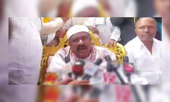  Former Union Minister Kotla Surya Prakash Reddy Inaugurated Tdp Office In Emmiga-TeluguStop.com