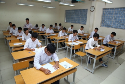  Hanoi Cancels High School’s Reopening-TeluguStop.com