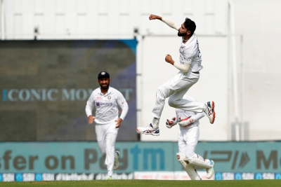  Ind V Nz, 2nd Test: Siraj’s Fiery Spell Reduces New Zealand To 38/6 At Tea-TeluguStop.com