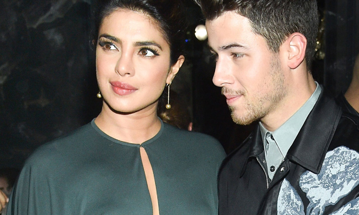  Is Krk Astrology Is Real Priyanka Chopra Fired For Saying Nick Jonas Wife Detail-TeluguStop.com