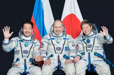  Japanese Billionaire Travels To Space Station For 12-day Trip-TeluguStop.com