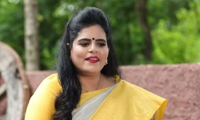  Actress Karate Kalyani Shocking Comments About Shivashakti Foundation , Interst-TeluguStop.com