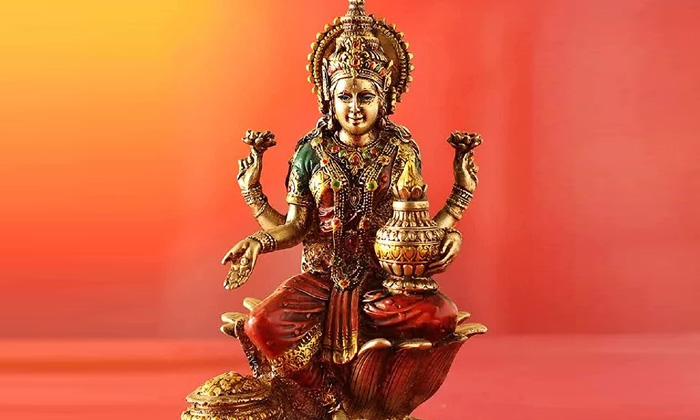  Lakshmi Devi, Hindu Traditions, Worshiping, Margashira Punnami-TeluguStop.com