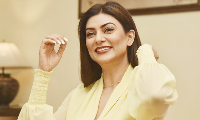  Loved Him One Hundred Percent And Forgot Him Sushmitha Sen Details, Sushmita Se-TeluguStop.com