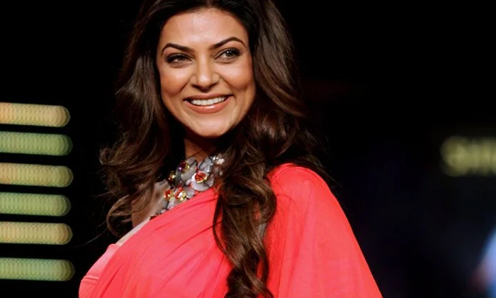 Telugu Bollywood, Loved, Universe, Rohman Pal, Siushmithasen, Sushmita Sen, Sush