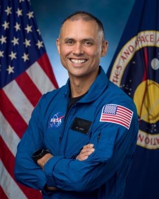  Nasa Selects Anil Menon From 10 New Astronauts To The Moon Mission-TeluguStop.com