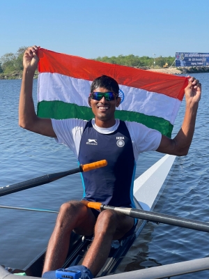  Olympian Arvind Sing Wins Gold At Asian Rowing C’ship-TeluguStop.com