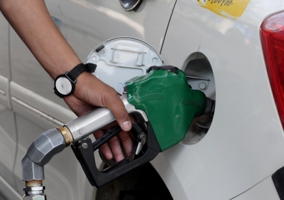  Omcs Keep Diesel, Petrol Prices Steady On Tuesday-TeluguStop.com