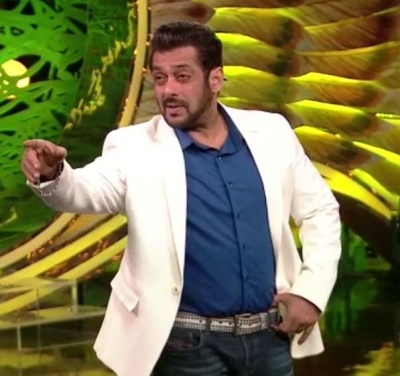  Salman Khan Was Bitten By A Non-poisonous Snake On B’day-eve; Is Fine-TeluguStop.com