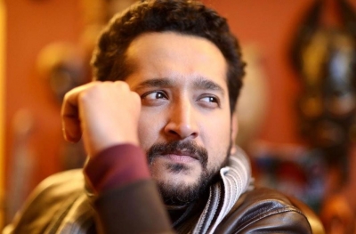  Parambrata Chatterjee Enjoys Creating Strong, Women-centric Content-TeluguStop.com