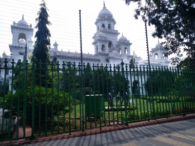  Heavy Turnout At 6 Telangana Council Seats Results In Peaceful Polling (ld).-TeluguStop.com