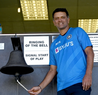  Sa V Ind: Dravid Rings The Bell At Centurion Just Before Day Four Begins-TeluguStop.com