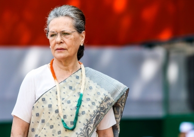  Sonia Asks Party-goers Not To Celebrate Her Birthday-TeluguStop.com