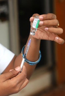  Sri Lanka Is Considering Making Mandatory The Covid Vaccination Card-TeluguStop.com