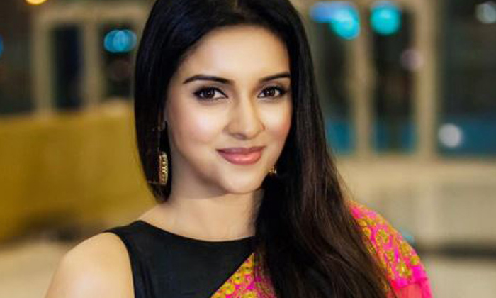  Why Asin Disappeared From Tollywood Industry Details, Heroine Asin, Asin Movie O-TeluguStop.com