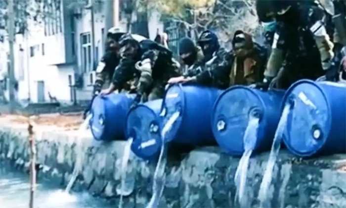  3 Thousand Liters Of Alcohol On The Wasted Video Viral On The Net Details, Alcoh-TeluguStop.com