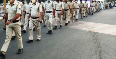  48 Cops In Bhopal Test Covid Positive #cops #bhopal-TeluguStop.com