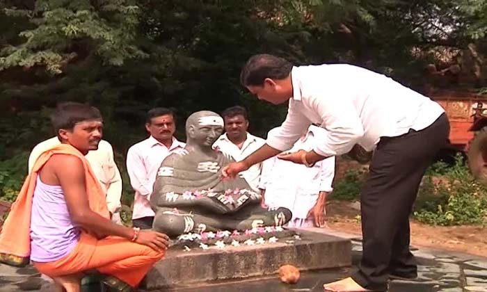  Mahathma Gandhi Temple Special Story , Devotional ,  Gandhiji Temple ,  Mahathma-TeluguStop.com