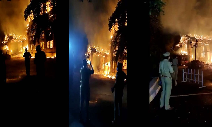  Massive Fire At Secunderabad Club. Property Damage Up To Rs 20 Crore!-TeluguStop.com