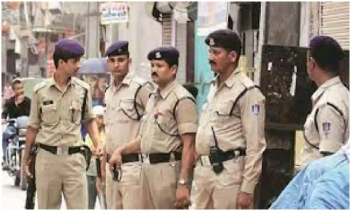  Mumbai: Man Arrested In Mumbai For Reporting False Terrorist Attacks!-TeluguStop.com
