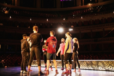  After 2-yr Covid Hiatus, Cirque Du Soleil Returns To London Stage #covid #hiatus-TeluguStop.com