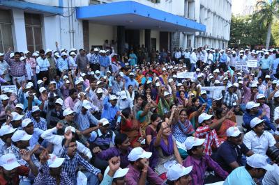  Andhra Govt Employees To Serve Strike Notice On Jan 21 (ld) #andhra #employees-TeluguStop.com