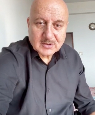  Anupam Kher Says Pandit Birju Maharaj Taught Him To Emote With His Eyes #anupam-TeluguStop.com