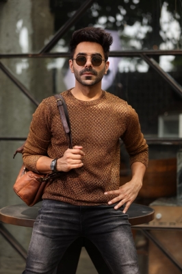  Aparshakti To Take Classes To Play A Deaf-mute Interpreter #aparshakti #classes-TeluguStop.com