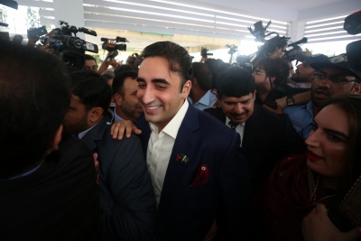  Bilawal Bhutto Didn’t Expect ‘player’ Imran Khan To Tax Condom-TeluguStop.com