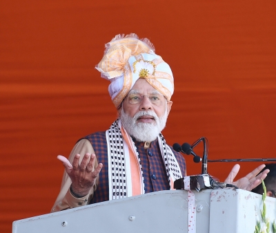 Cabal Of Anti-modi Activists Ignore Anything Positive Modi Govt Has Done: Former Cabal Of Anti-modi Activists Ignore Anything Positive Modi Govt Has Done: Former-TeluguStop.com