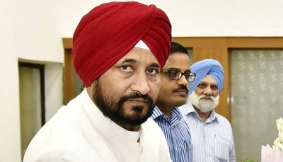  Channi Had Share In Mining Mafia, Alleges Amarinder #channi #share-TeluguStop.com