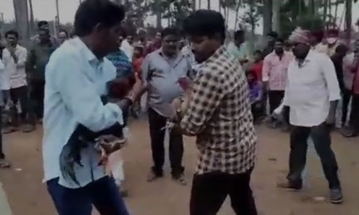  West Godavari District Agency In The Hilly Areas, Pokercok Cock Fights Started-TeluguStop.com