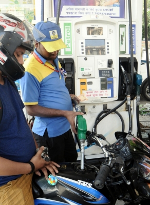  Diesel, Petrol Prices Steady Since Past Two Months-TeluguStop.com
