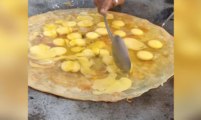  Did You See This Egg Roll Made With 30 Eggs , Egg Roll, Viral Video-TeluguStop.com